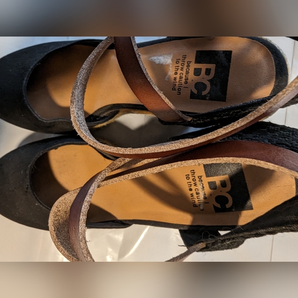 BC Caution To The Wind Black Wedge Sandals, Leather Strap, Size 8.5 - Picture 5 of 7